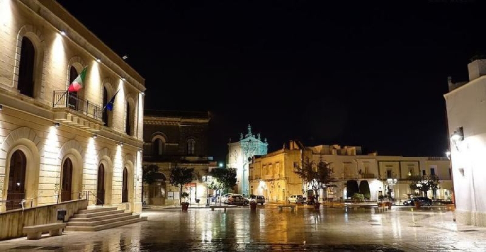 Spegni le luci, accendi la piazza”: Cutrofiano aderisce a «M'illumino di  meno»